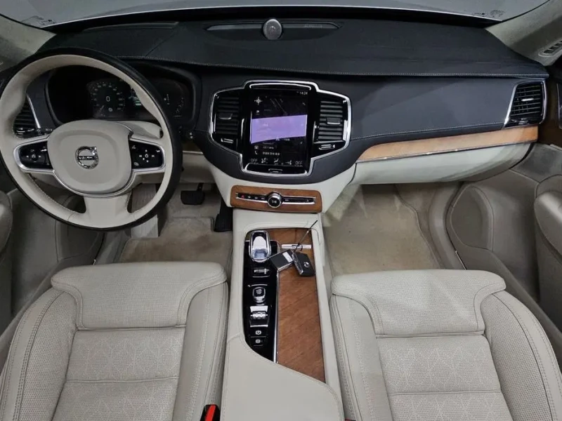 2020 Volvo XC90 с пробегом 63 012 км