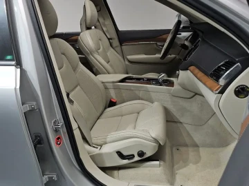 2020 Volvo XC90 с пробегом 63 012 км