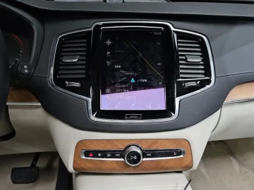 2020 Volvo XC90 с пробегом 63 012 км