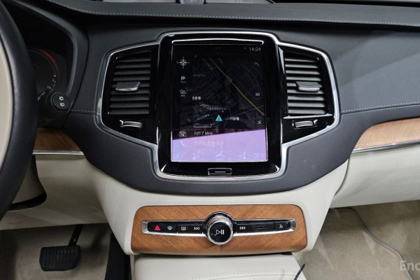 2020 Volvo XC90 с пробегом 63 012 км