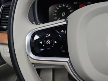 2020 Volvo XC90 с пробегом 63 012 км