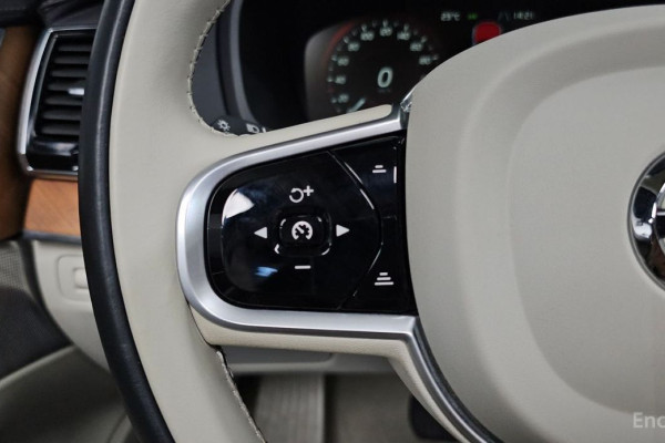 2020 Volvo XC90 с пробегом 63 012 км