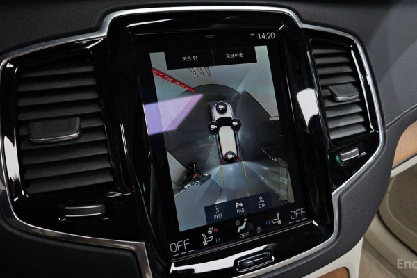 2020 Volvo XC90 с пробегом 63 012 км