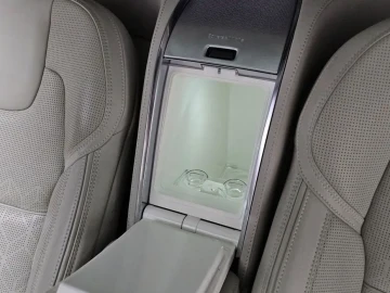 2020 Volvo XC90 с пробегом 63 012 км
