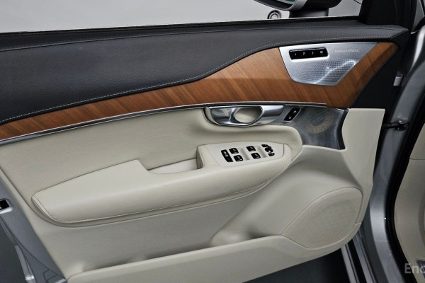 2020 Volvo XC90 с пробегом 63 012 км