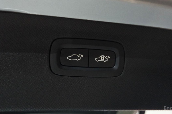 2020 Volvo XC90 с пробегом 63 012 км