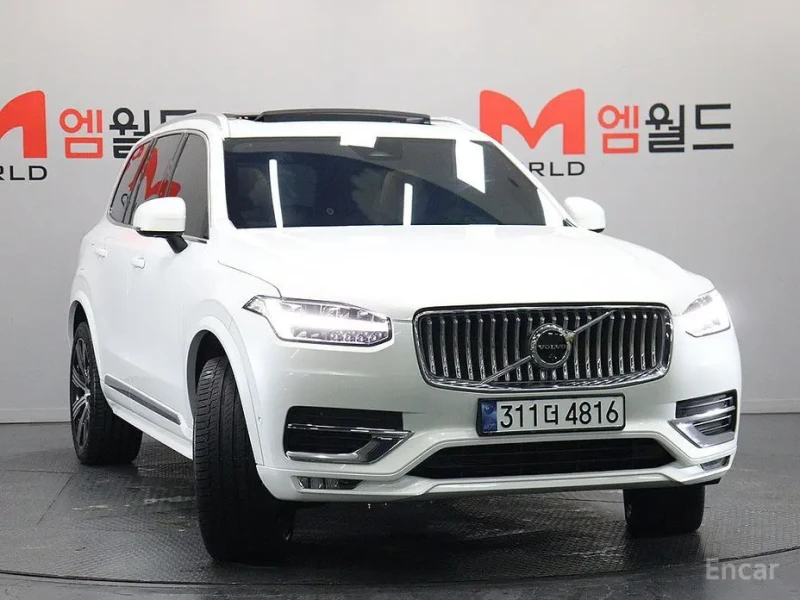 2024 Volvo XC90 с пробегом 38 559 км