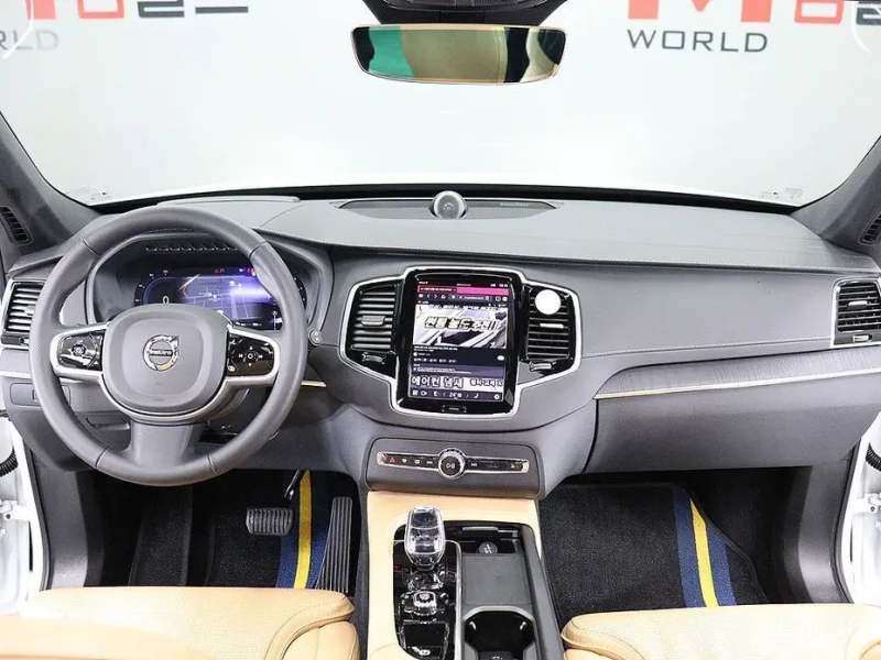 2024 Volvo XC90 с пробегом 38 559 км