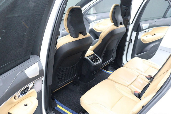 2024 Volvo XC90 с пробегом 38 559 км