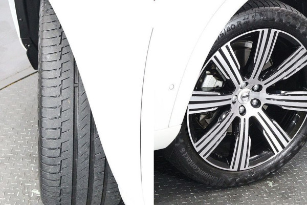 2024 Volvo XC90 с пробегом 38 559 км