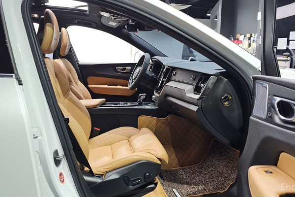 2017 Volvo XC60 с пробегом 131 963 км