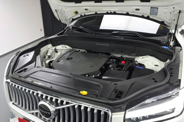 2022 Volvo XC90 с пробегом 41 949 км