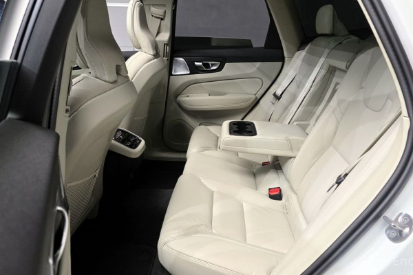 2026 Volvo XC60 с пробегом 5 544 км