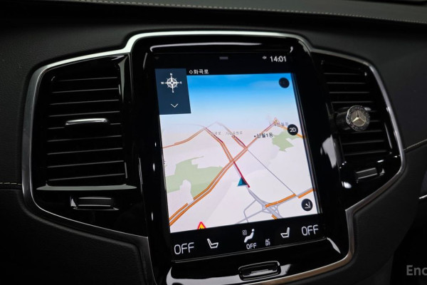 2022 Volvo XC90 с пробегом 41 949 км