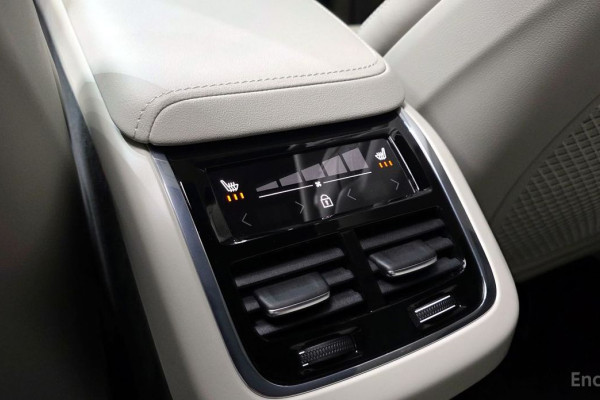 2026 Volvo XC60 с пробегом 5 544 км