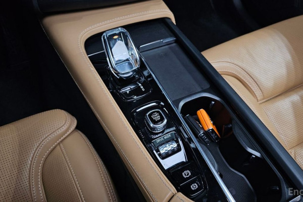 2021 Volvo XC90 с пробегом 50 228 км