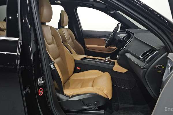 2021 Volvo XC90 с пробегом 50 228 км