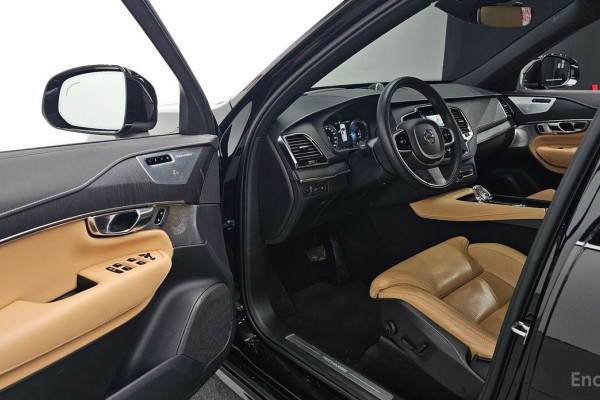2021 Volvo XC90 с пробегом 50 228 км