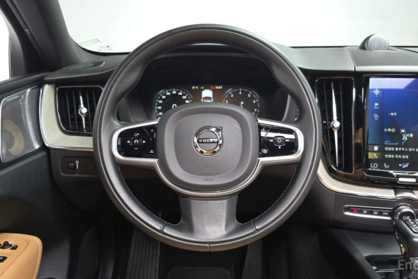 2019 Volvo XC60 с пробегом 59 192 км