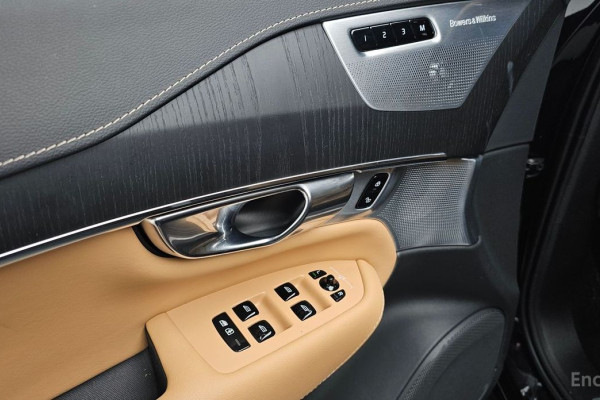 2021 Volvo XC90 с пробегом 50 228 км