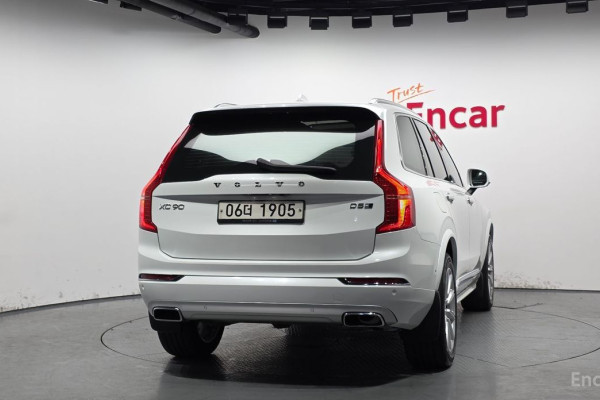 2019 Volvo XC90 с пробегом 99 589 км