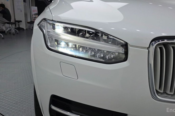 2019 Volvo XC90 с пробегом 99 589 км