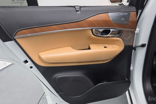 2019 Volvo XC90 с пробегом 99 589 км