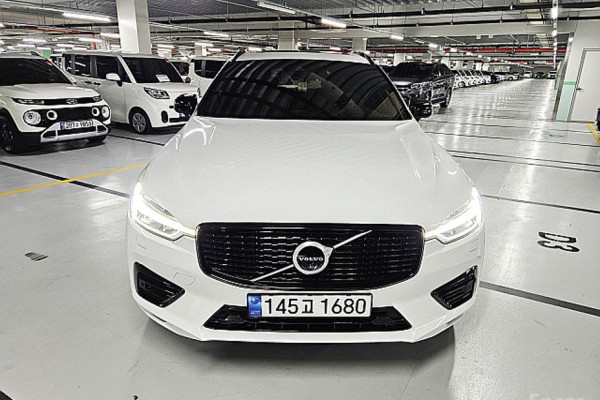 2020 Volvo XC60 с пробегом 55 355 км