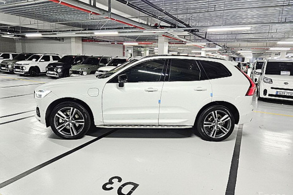 2020 Volvo XC60 с пробегом 55 355 км