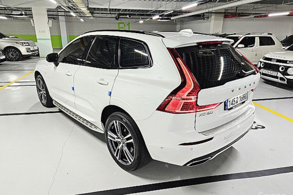 2020 Volvo XC60 с пробегом 55 355 км