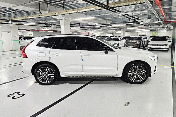 2020 Volvo XC60 с пробегом 55 355 км