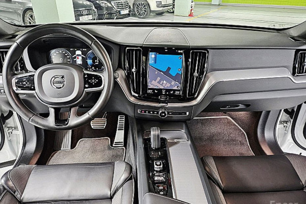 2020 Volvo XC60 с пробегом 55 355 км