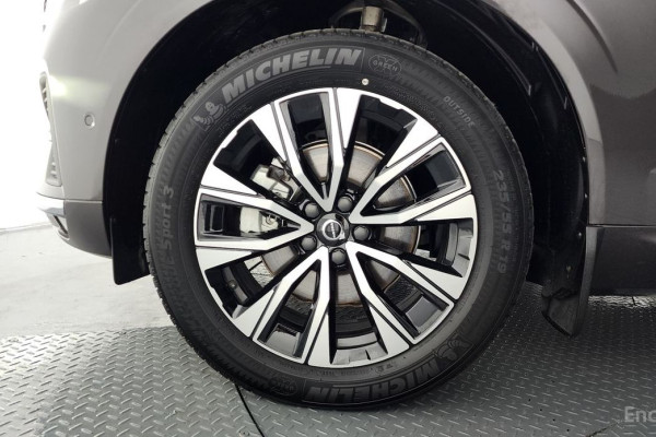 2024 Volvo XC60 с пробегом 29 375 км