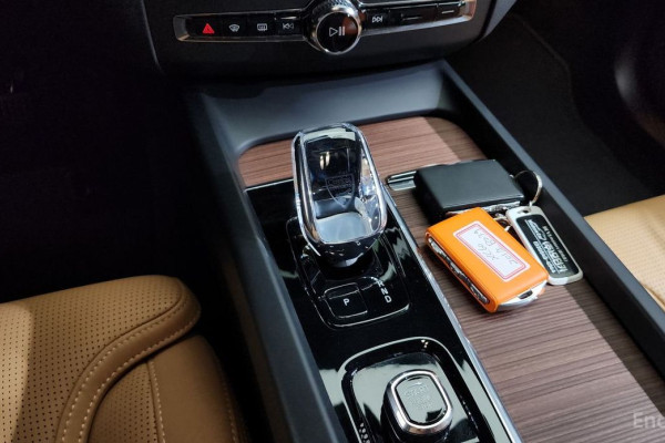 2024 Volvo XC60 с пробегом 29 375 км