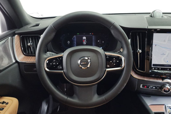 2024 Volvo XC60 с пробегом 29 375 км