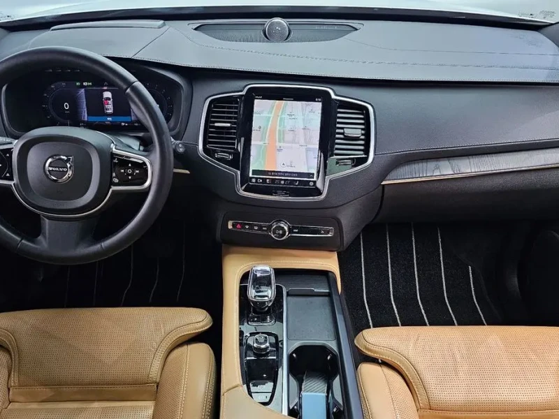2023 Volvo XC90 с пробегом 95 788 км