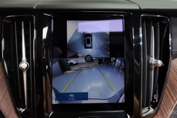 2024 Volvo XC60 с пробегом 29 375 км