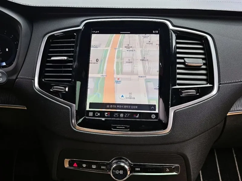 2023 Volvo XC90 с пробегом 95 788 км