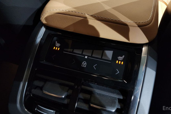 2024 Volvo XC60 с пробегом 29 375 км