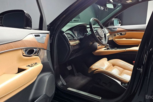 2019 Volvo XC90 с пробегом 91 548 км