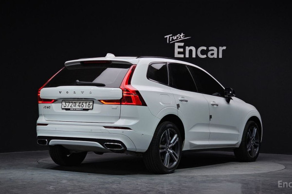 2020 Volvo XC60 с пробегом 65 354 км