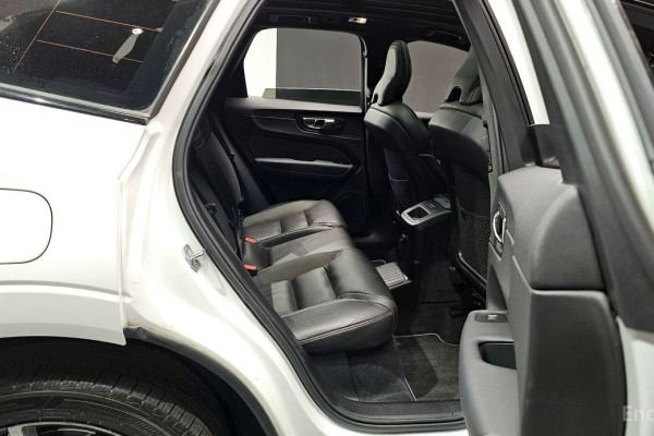 2020 Volvo XC60 с пробегом 65 354 км