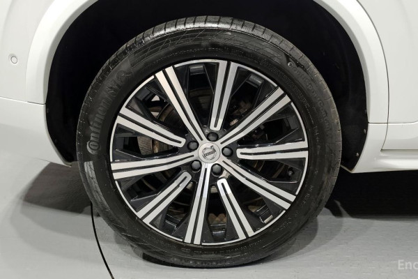 2020 Volvo XC90 с пробегом 68 702 км