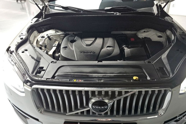 2020 Volvo XC90 с пробегом 68 702 км