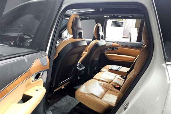 2020 Volvo XC90 с пробегом 68 702 км