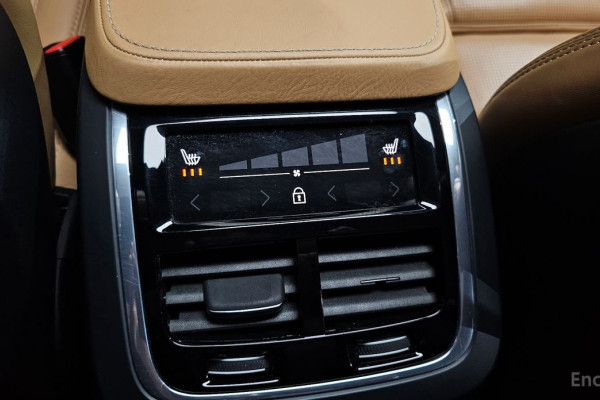 2020 Volvo XC90 с пробегом 68 702 км