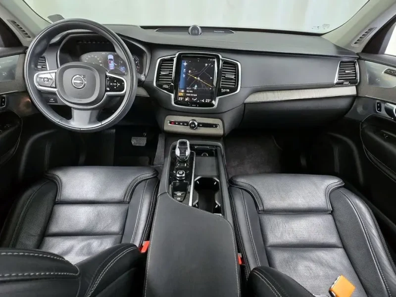 2022 Volvo XC90 с пробегом 109 819 км