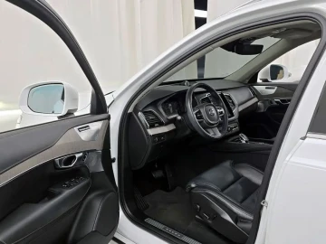 2022 Volvo XC90 с пробегом 109 819 км