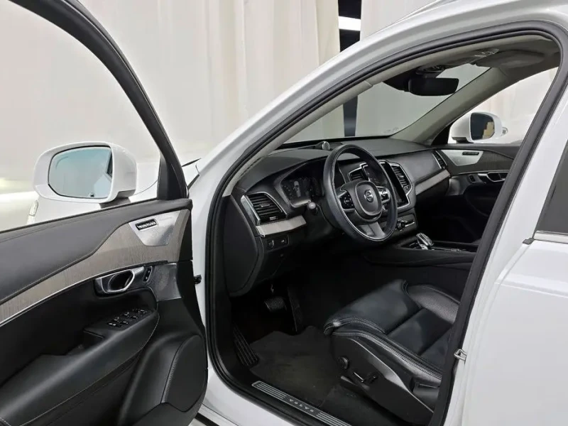 2022 Volvo XC90 с пробегом 109 819 км