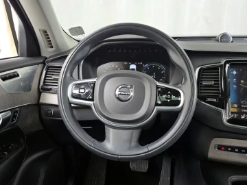 2022 Volvo XC90 с пробегом 109 819 км